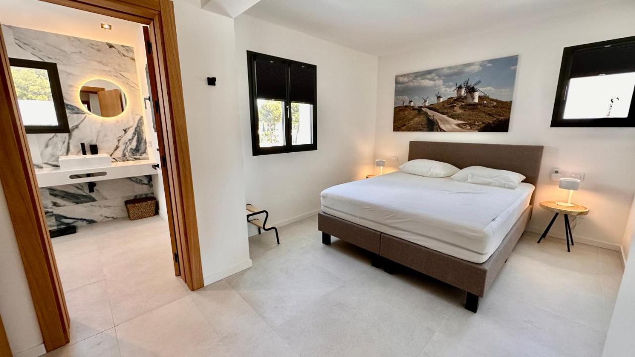 Villa Floris Moraira 500M To Sand Beach Moraira Saturday Arrive-Leave Only Екстериор снимка